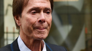 Cliff Richard rivela le cure per un cancro alla prostata dopo il discorso di re Carlo