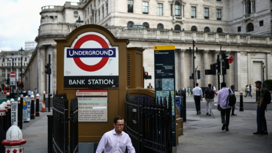 El crecimiento econ&oacute;mico de Reino Unido se desacelera al 0,4% en el segundo trimestre