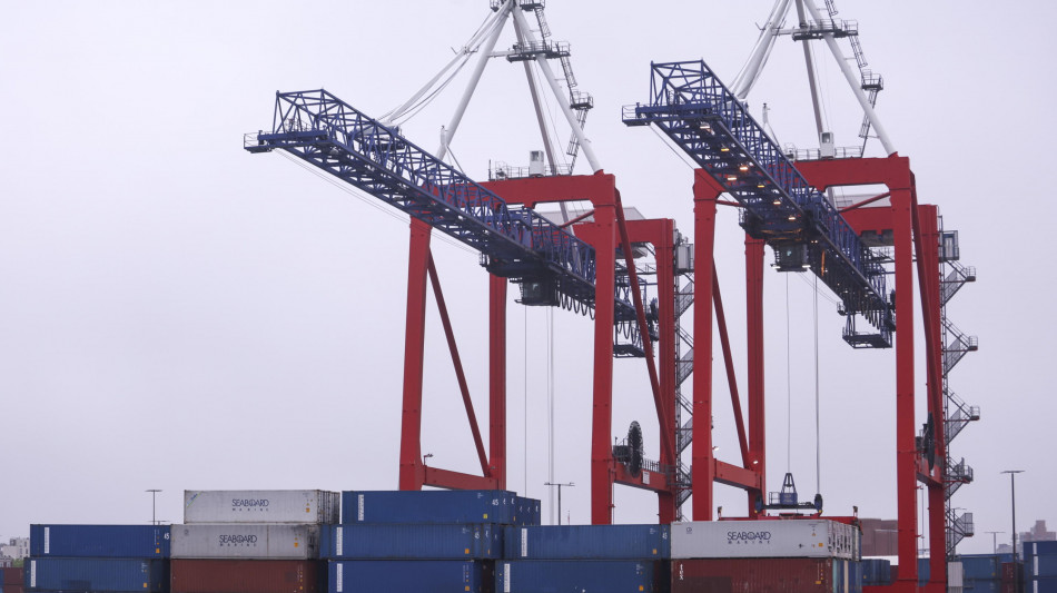 Cina, 'gli Usa cancellino tutti dazi unilaterali impropri'