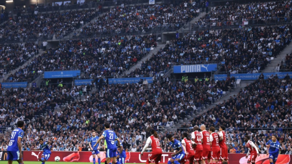 Olympique de Marselha vence Brest (3-0) e assume lideran&ccedil;a provis&oacute;ria do Franc&ecirc;s