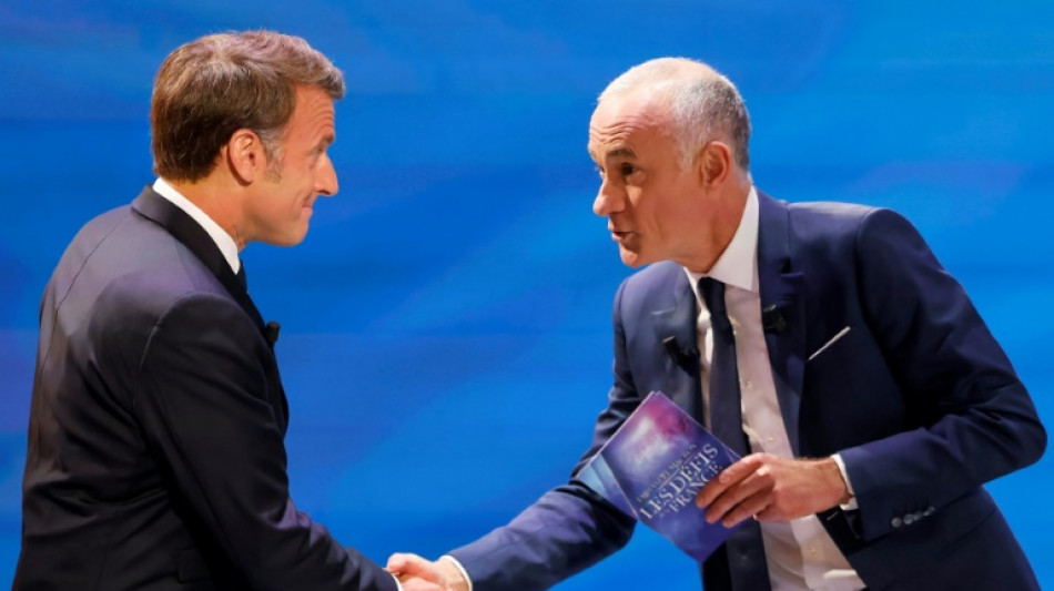 Macron souhaite une "conf&eacute;rence sociale" sur le financement du mod&egrave;le social