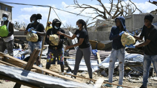 Jamaicans mobilize aid in aftermath of Melissa's wreckage