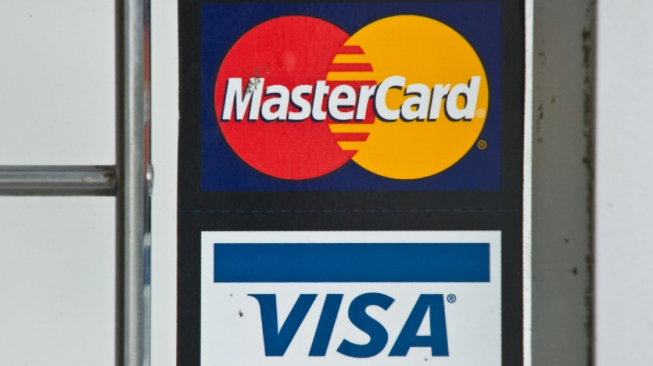 Visa und Mastercard setzen Gesch&auml;fte in Russland aus