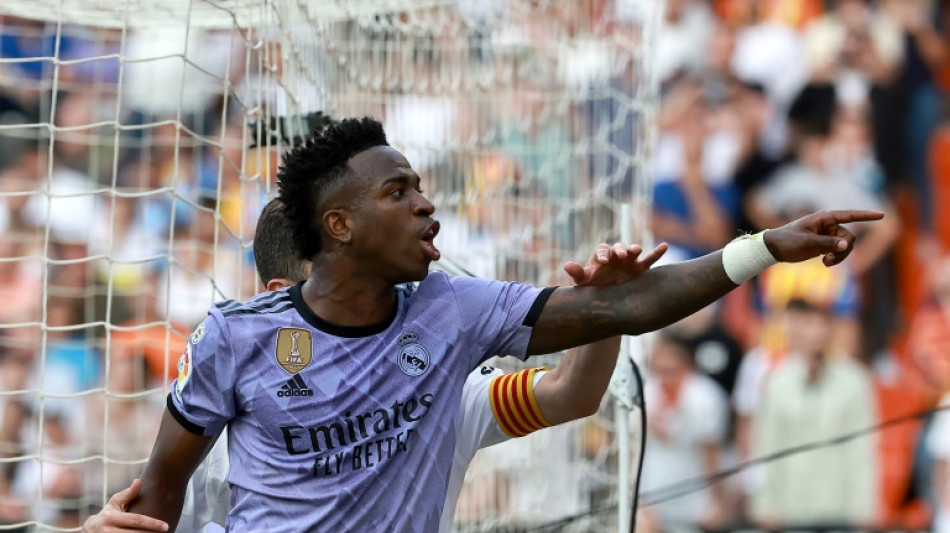 Tr&ecirc;s torcedores do Valencia condenados a 8 meses de pris&atilde;o por insultos racistas contra Vini Jr