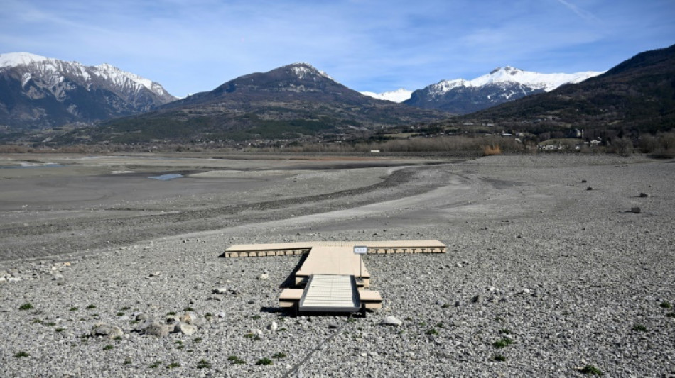 Rivi&egrave;res &agrave; sec, chaleur estivale record, incendies: comment le changement climatique a frapp&eacute; l'Europe en 2022