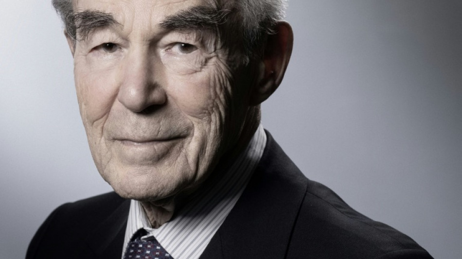 Robert Badinter, artisan de l'abolition de la peine de mort, est entr&eacute; au Panth&eacute;on