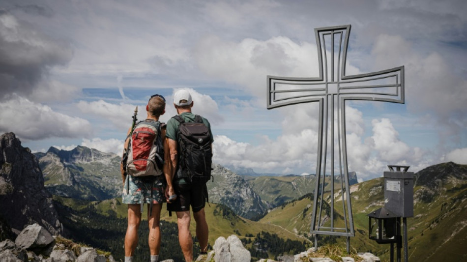 'Tinder das Montanhas' proporciona amor na Su&iacute;&ccedil;a