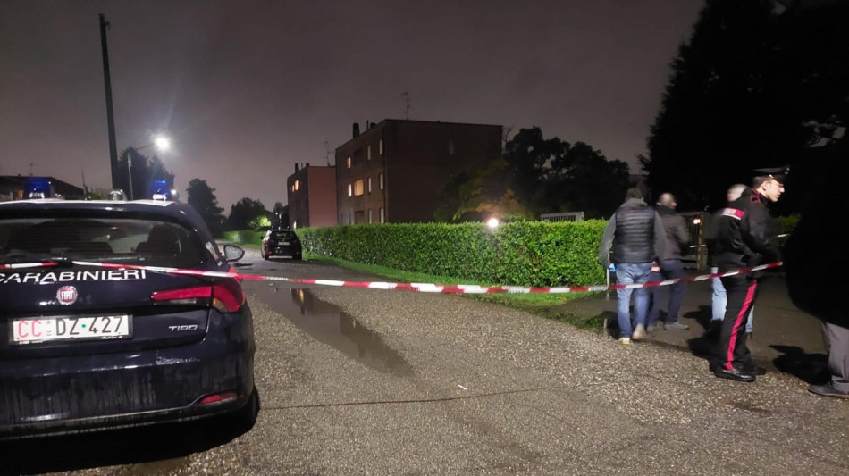 Donna morta in casa a Fregene, uccisa a coltellate