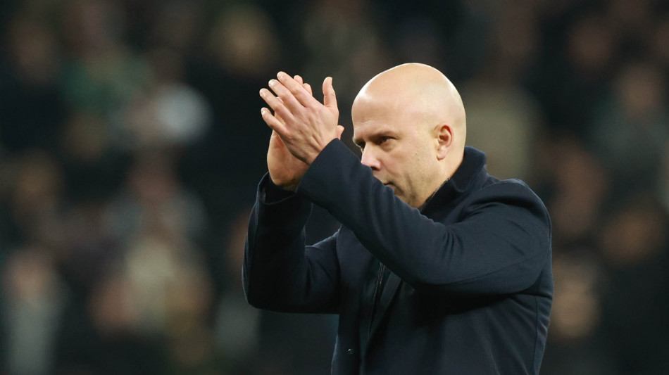 Premier: Slot "Isak fuori due mesi, gli altri si rimbocchino le maniche"