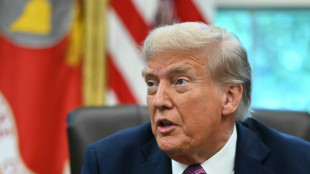 Trump affiche sa fermet&eacute; contre le Venezuela, Maduro joue l'apaisement