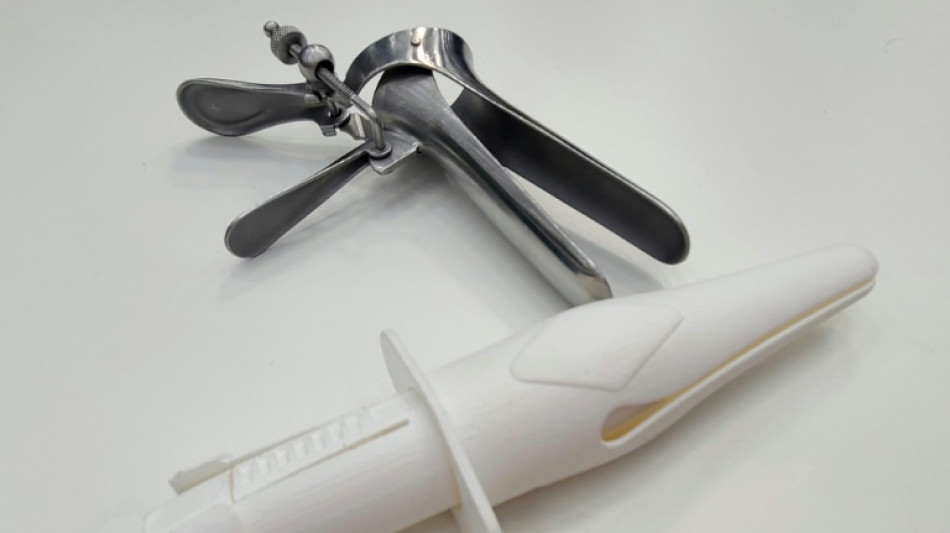 Investigadoras redise&ntilde;an el esp&eacute;culo vaginal para aliviar el dolor y el miedo