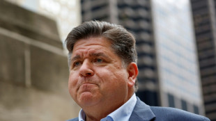 EUA: governador denuncia 'invas&atilde;o' de Chicago por militares