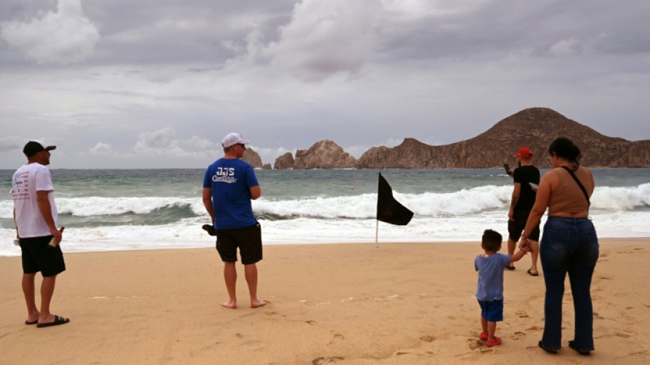 Hurac&aacute;n Hilary avanza hacia el noroeste de M&eacute;xico como categor&iacute;a 4