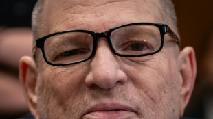 Advogados pedem que Weinstein durma em hospital durante julgamento