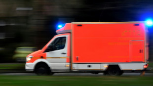 Sechsj&auml;hriger stirbt nach Unfall mit Krankentransporter vor Altenheim in Hessen