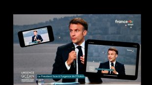 Macron d&eacute;fend son bilan &eacute;cologique, face aux reculs et aux critiques