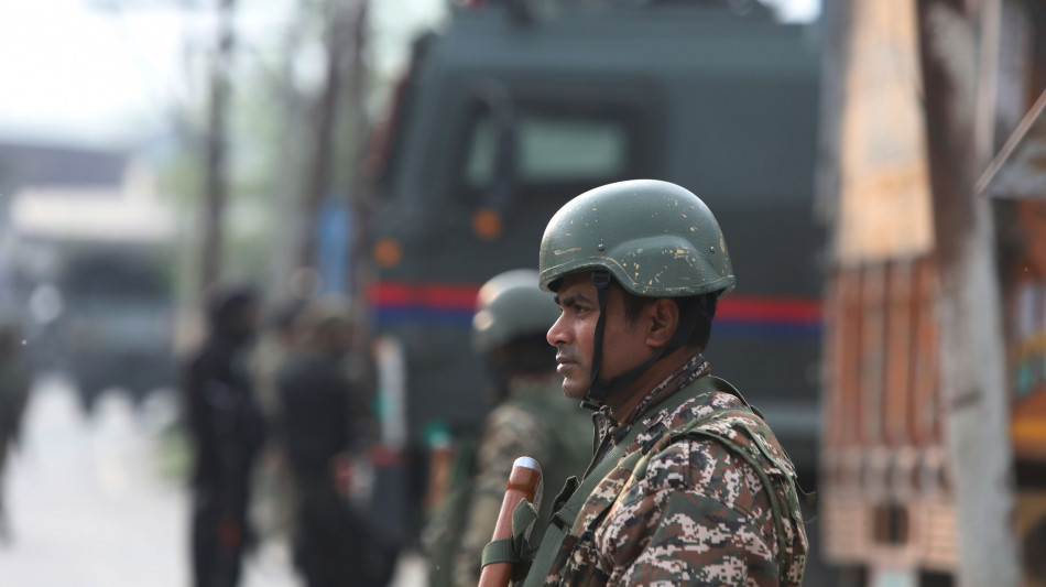 Attacchi India-Pakistan, i morti sono almeno 34