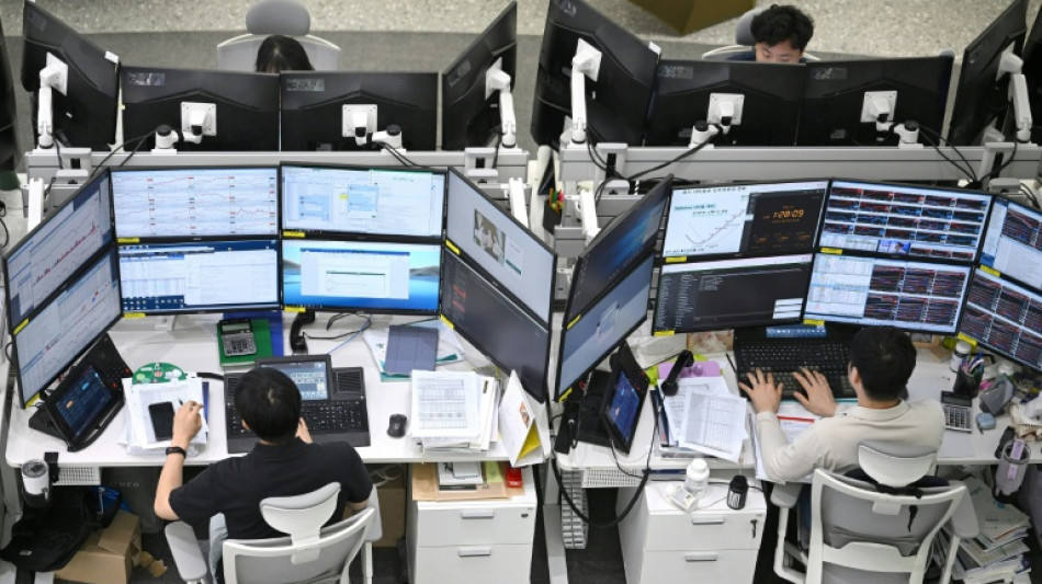 Asian stocks stagger as traders prepare for expected US rate cut