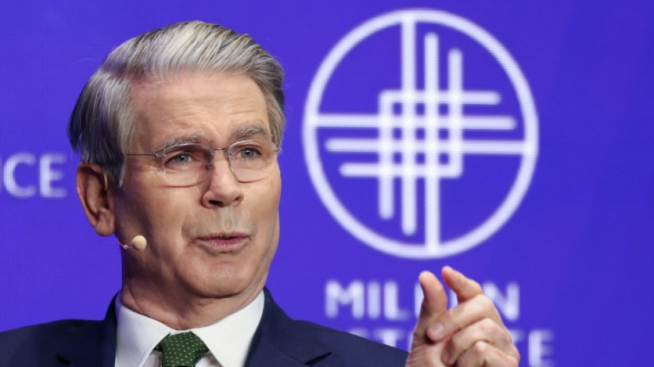 Dollar recovers some losses, stocks mixed as traders eye tariff deals