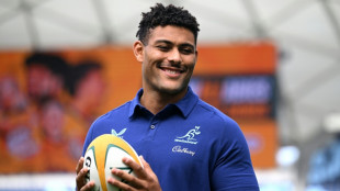 New Australia coach Kiss gives Japan starts to Ross, Amatosero