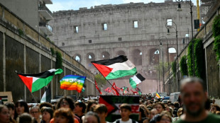 Cidades italianas realizam greves e manifestações para denunciar ofensiva israelense em Gaza