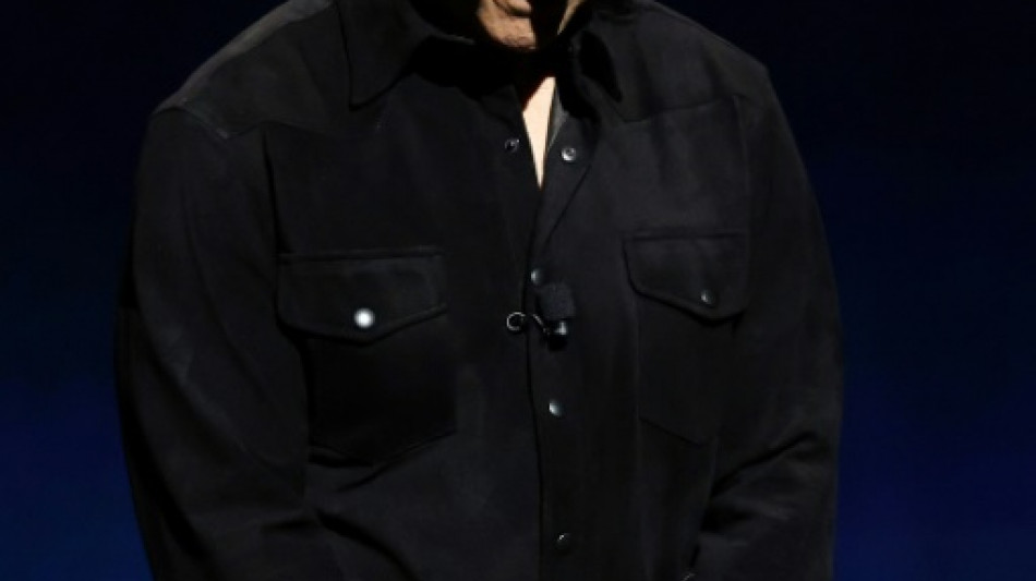 Tom Cruise presta homenagem ao 'querido amigo' Val Kilmer