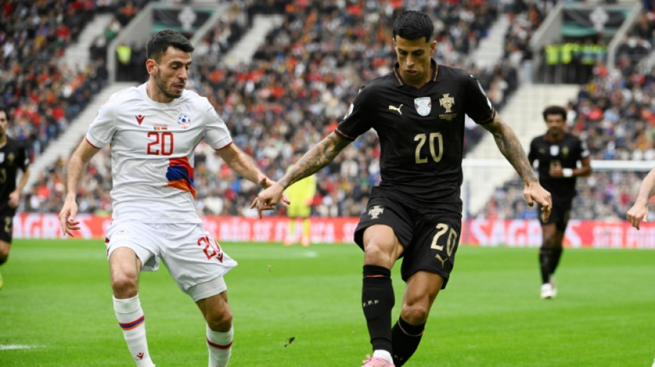 Cancelo rejoins Barca on loan from Al-Hilal