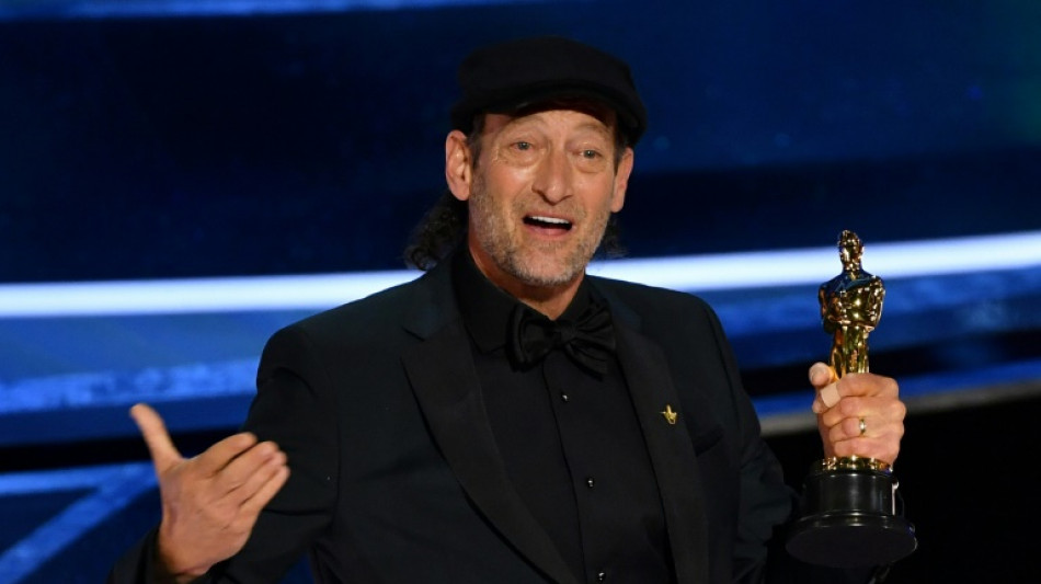 Gehörloser Schauspieler Troy Kotsur gewinnt Oscar als bester Nebendarsteller