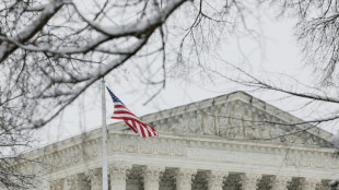 Suprema Corte dos EUA autoriza congelamento de US$ 4 bilh&otilde;es em ajuda externa