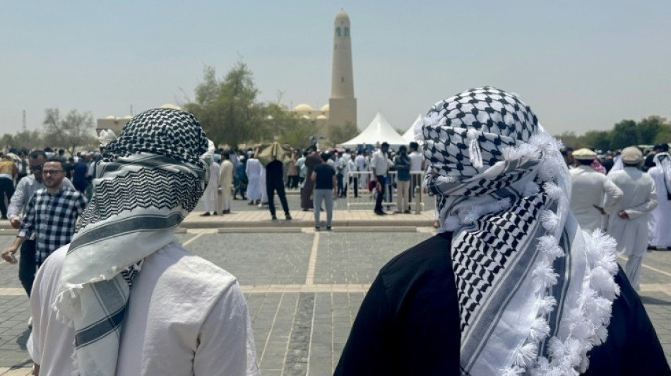 Au Qatar, des milliers de fid&egrave;les ont fait leurs adieux au chef du Hamas assassin&eacute;
