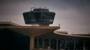 Autoridades reduzem voos no aeroporto de Newark após falha