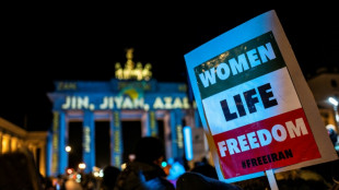 Iranische Frauenrechtsbewegung Women Life Freedom Movement erh&auml;lt Medienpreis M100