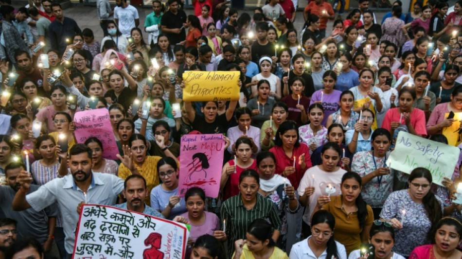 M&eacute;dicos de toda India van a la huelga tras la violaci&oacute;n y asesinato de una compa&ntilde;era