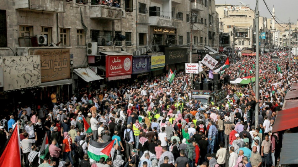 Manifestation &agrave; Amman pour r&eacute;clamer l'annulation du trait&eacute; de paix avec Isra&euml;l