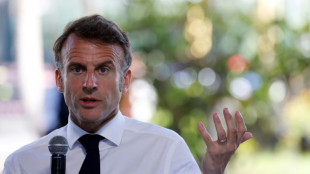 Iles Eparses, colonisation, contrats: Emmanuel Macron à Madagascar