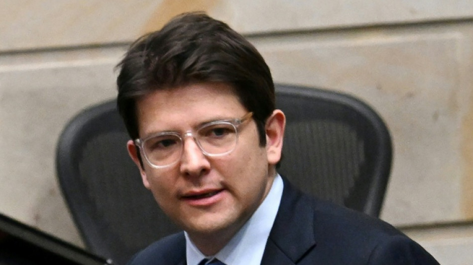 Adolescente suspeito de balear presidenci&aacute;vel na Col&ocirc;mbia se diz inocente