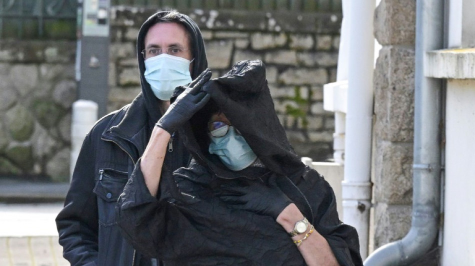 Proc&egrave;s en France d'un ancien chirurgien pour p&eacute;docriminalit&eacute;: le t&eacute;moignage de son ex-&eacute;pouse attendu mercredi