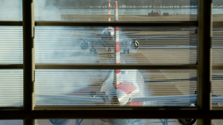 Aterrizaje de emergencia de una aerol&iacute;nea de EEUU por el comportamiento err&aacute;tico de un pasajero