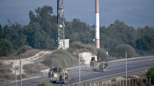 L'arm&eacute;e isra&eacute;lienne bombarde Gaza apr&egrave;s une nuit de frappes intenses