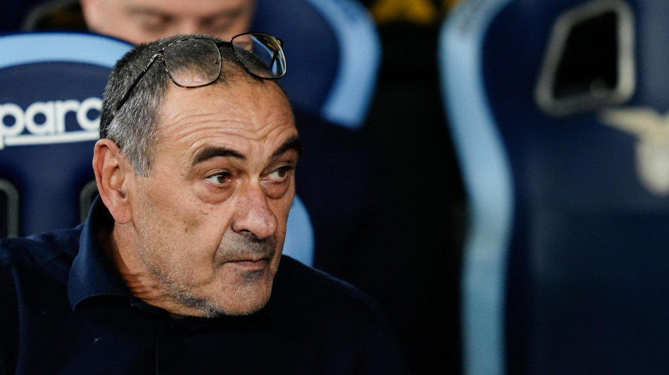 Lazio: Sarri 'Inter pi&ugrave; forte, serve coltello tra i denti'