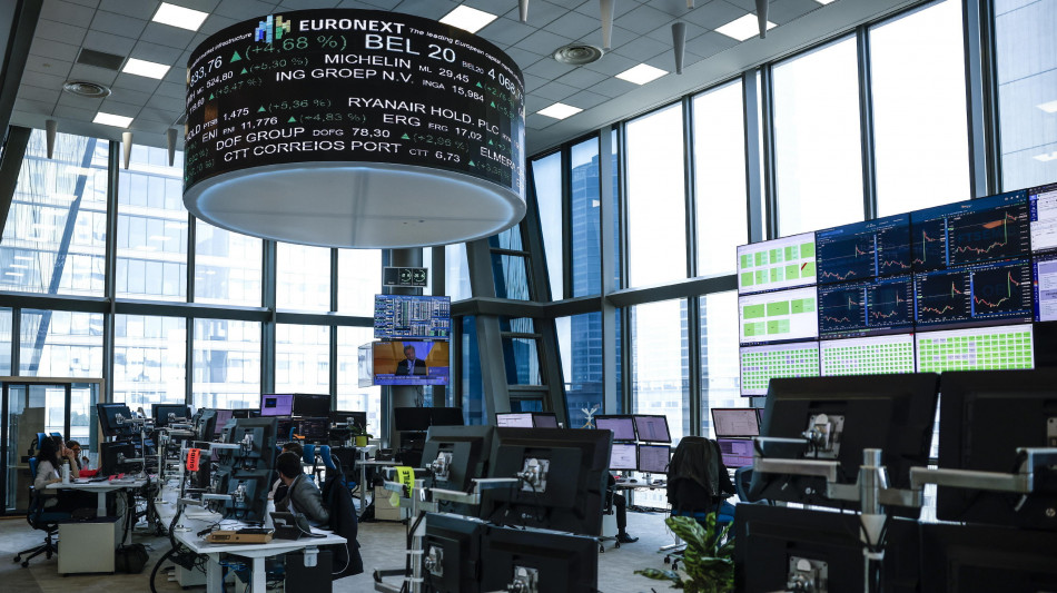 Borsa: l'Europa positiva attende Wall Street, Milano +0,8%