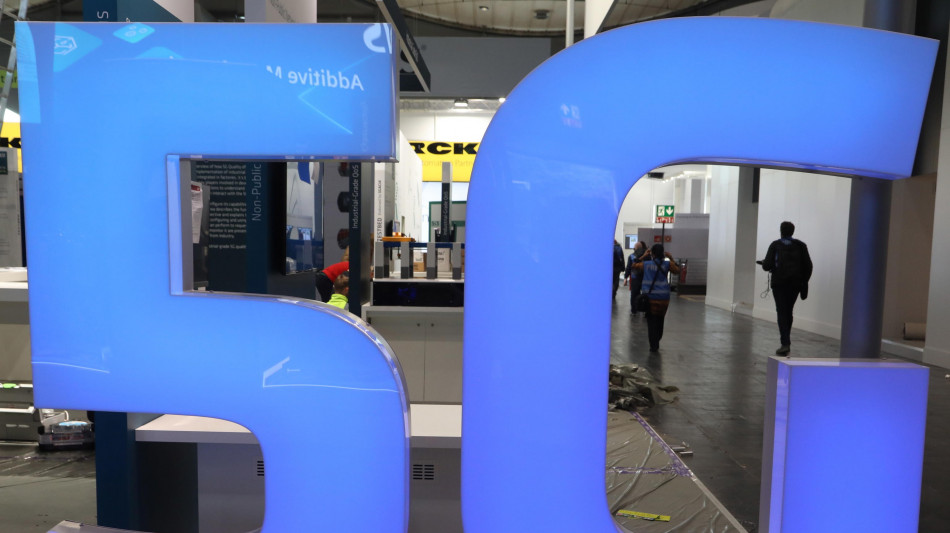 Standard tecnologici come 5G e WiFi sono i motori dell'economia