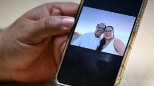 La salvadore&ntilde;a Ruth L&oacute;pez es la voz sin "miedo" que s&oacute;lo la c&aacute;rcel puede callar, dice su esposo