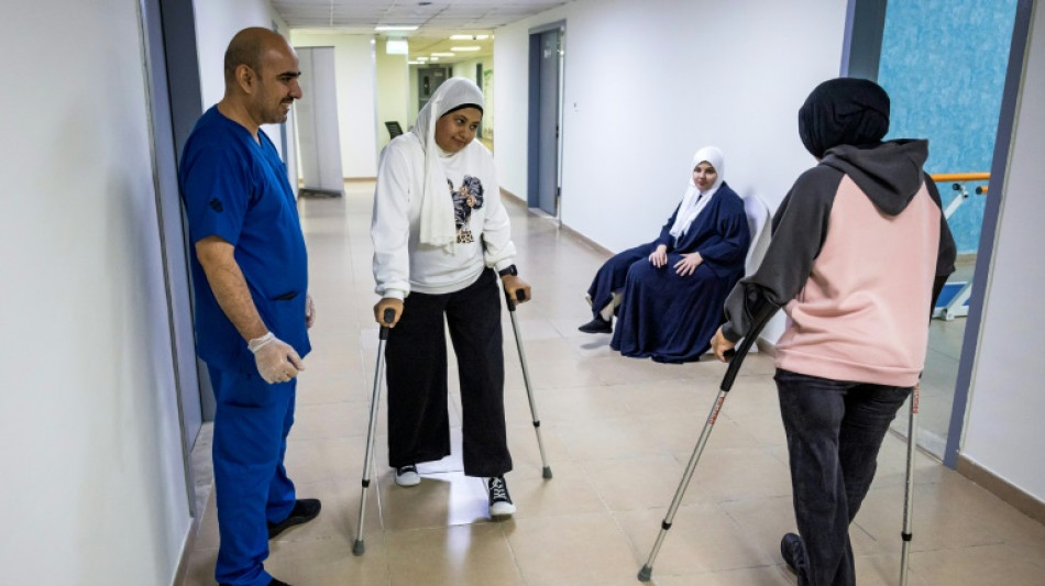 Lejos de Gaza, j&oacute;venes palestinos mutilados intentan recuperarse