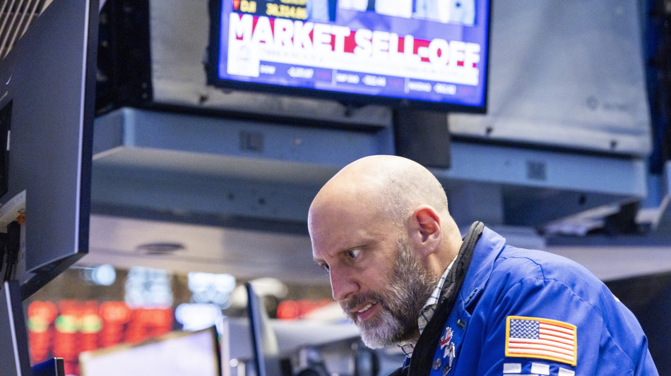 Wall Street accelera, Dj +1,11%, Nasdaq +1,12%