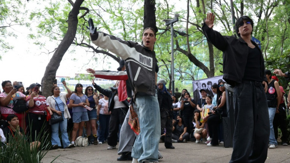 Los j&oacute;venes mexicanos enloquecen con el K-pop