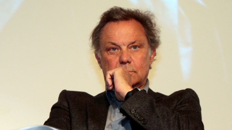 La justice annule les d&eacute;clarations en garde &agrave; vue du com&eacute;dien Caub&egrave;re, mis en examen pour violences sexuelles sur mineures