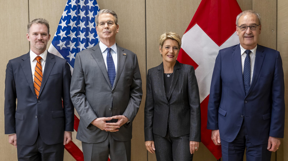 Iniziati a Ginevra i primi colloqui Usa-Cina sui dazi