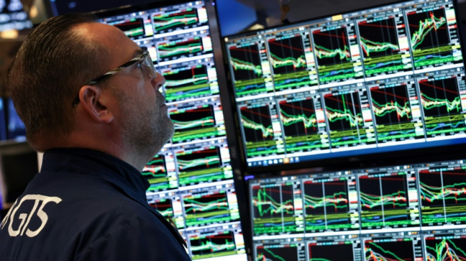 Wall Street en nette hausse, rebondit sur fond de possibles n&eacute;gociations commerciales