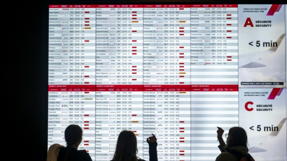 Air Canada flight attendants face new pressure to end strike